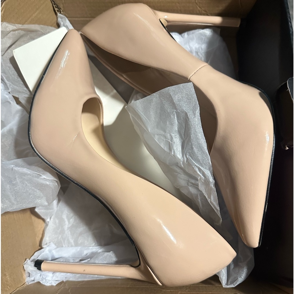 Ladies Nude Pumps